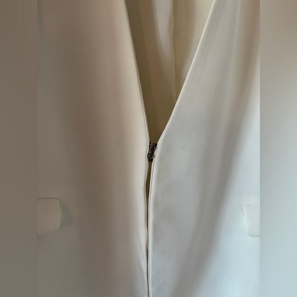 Judith and Charles ecru collarless hook front blazer size 8 - Picture 4 of 6